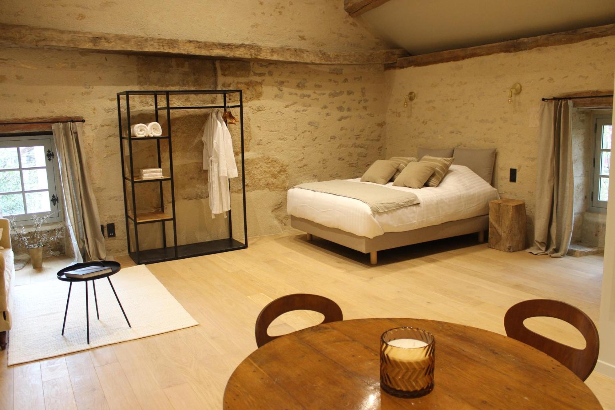 Chateauneuf Suites Exteriör bild