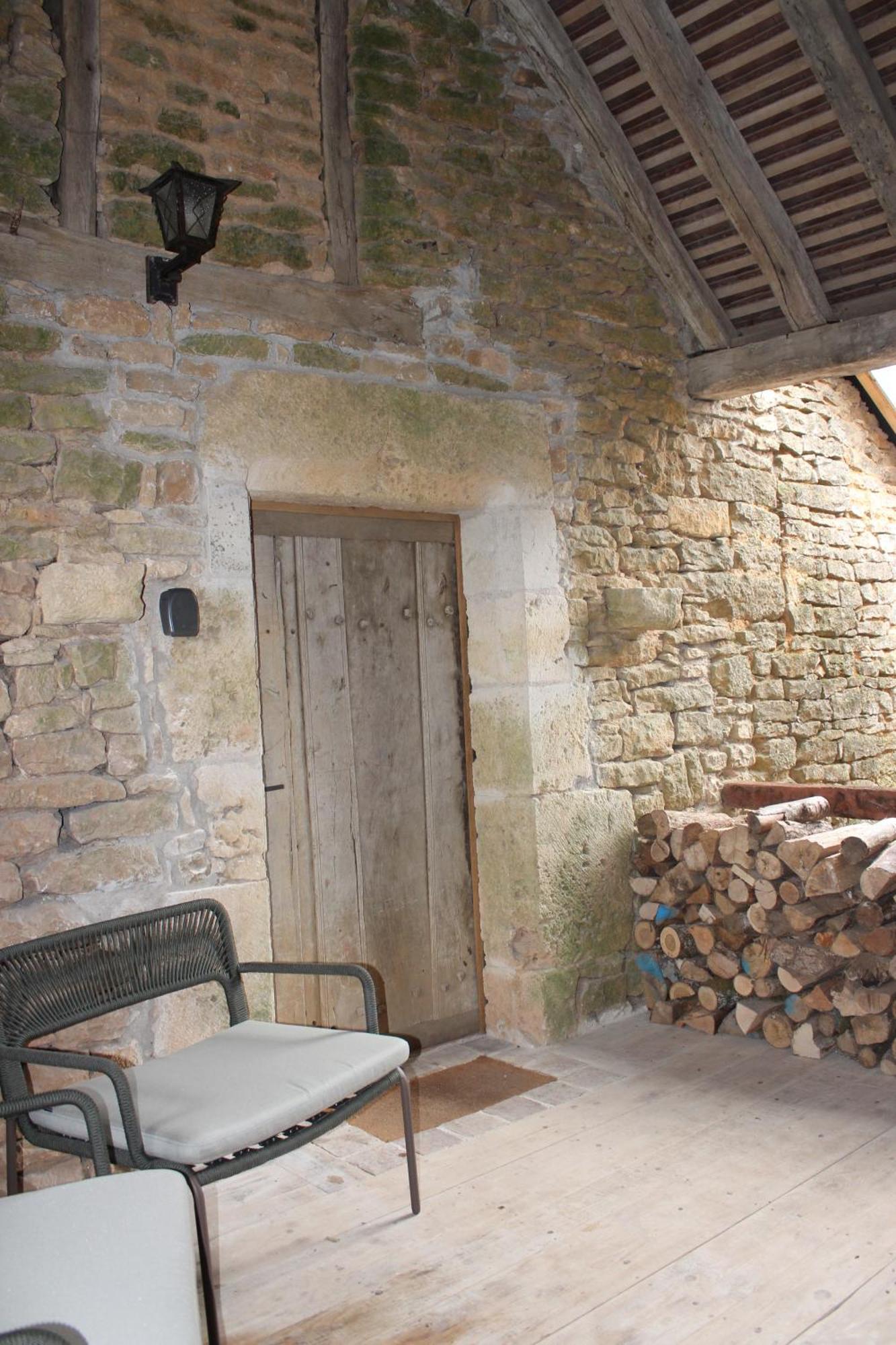 Chateauneuf Suites Exteriör bild